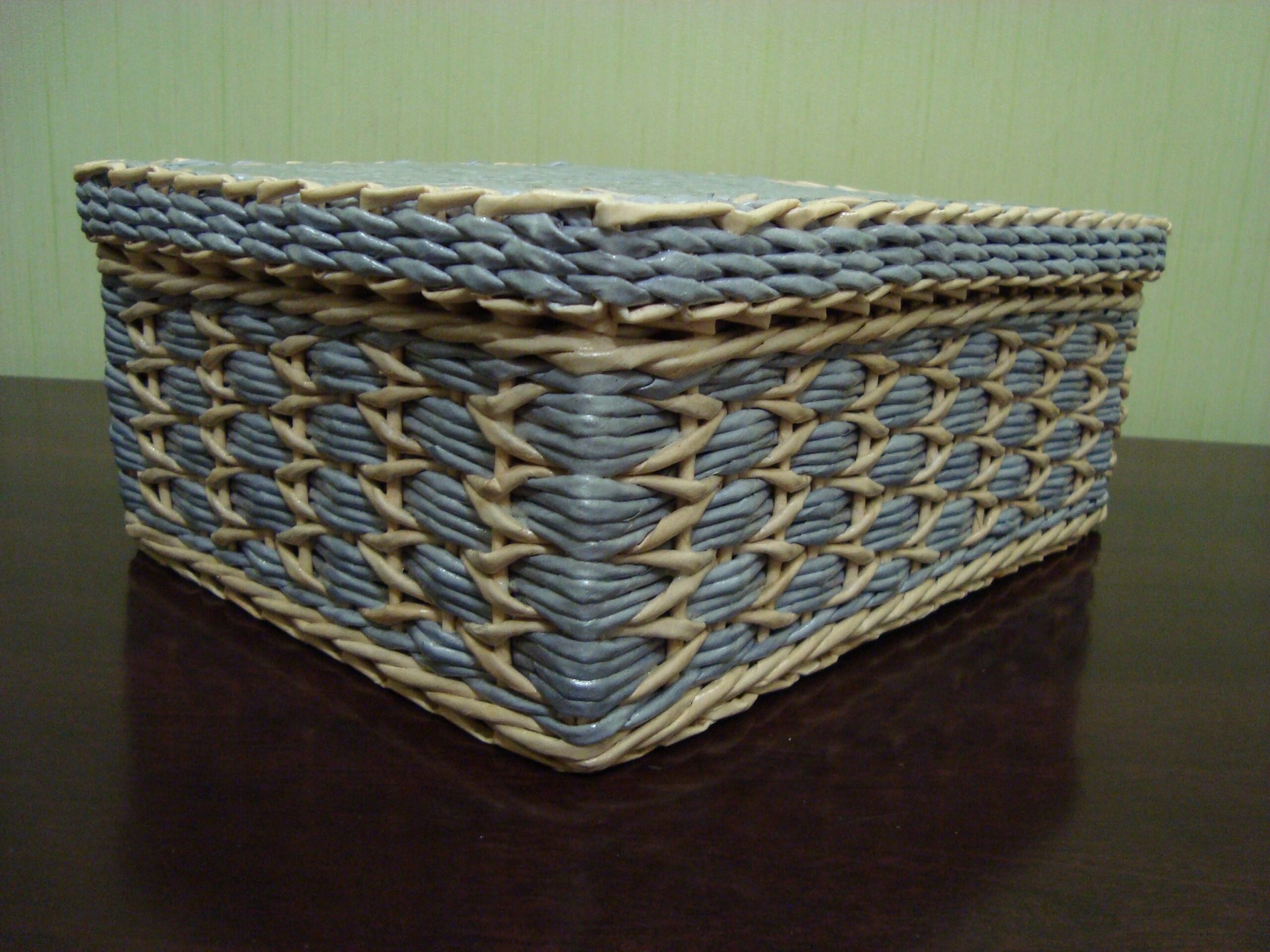 weaving a square box