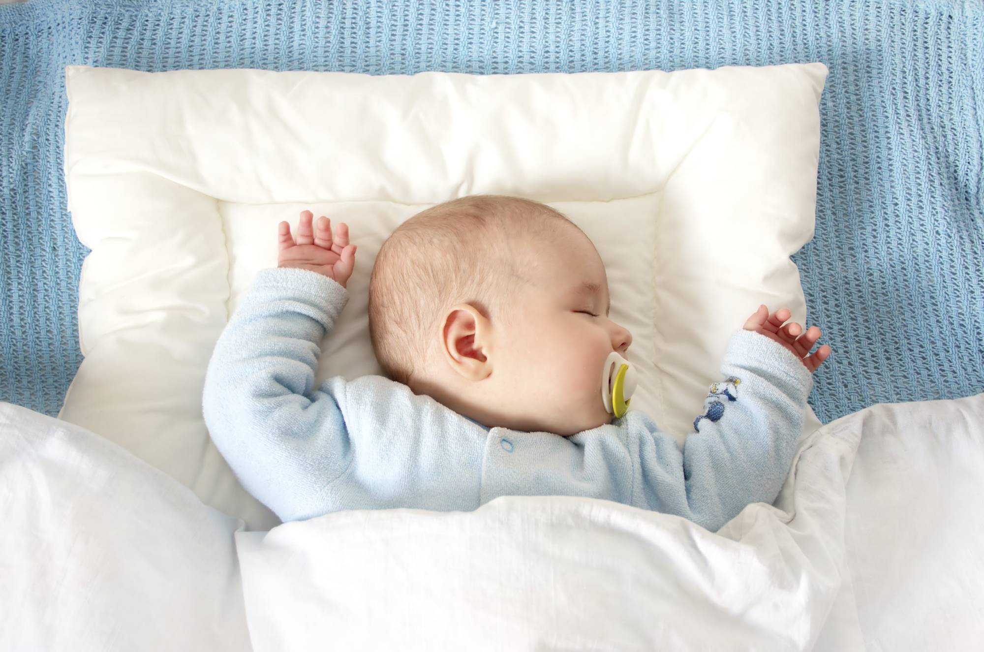 rules for choosing a pillow for a baby