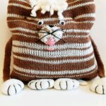 knitted brown cat