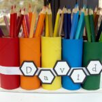 porte-crayons en papier multicolore