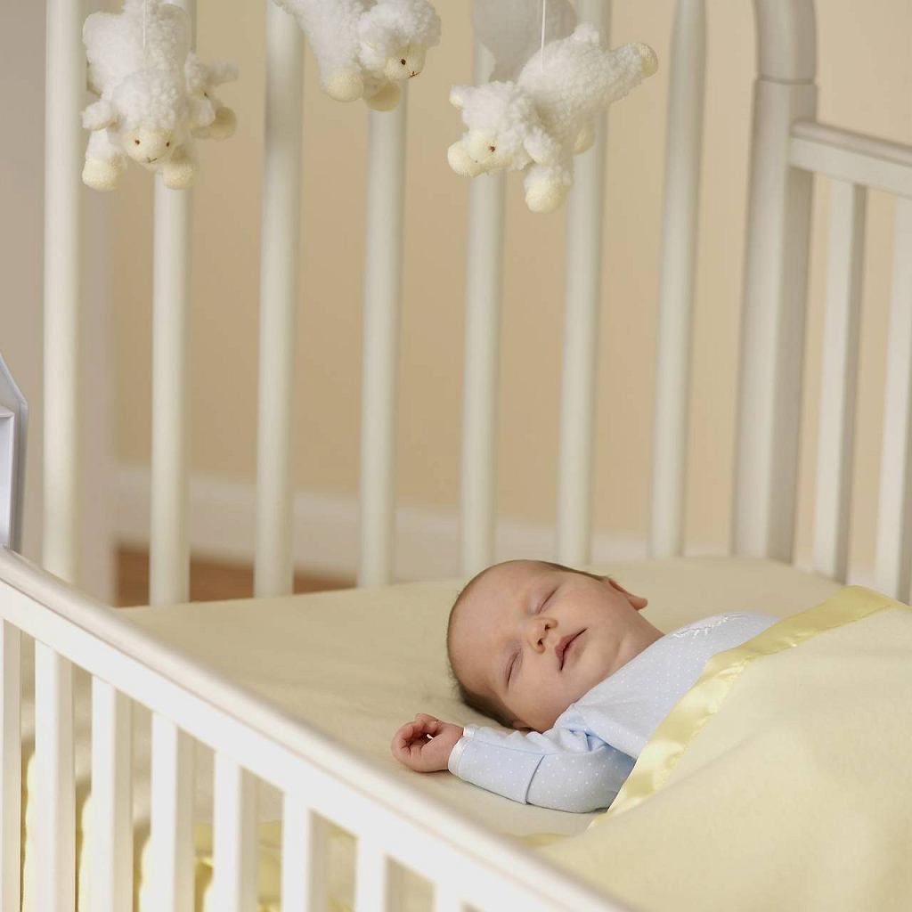 what mattress does a baby need