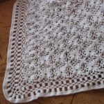 plaid blanc au crochet