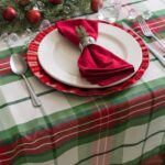 bow napkin on the New Year's table