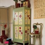 how to paint a Provence style wardrobe