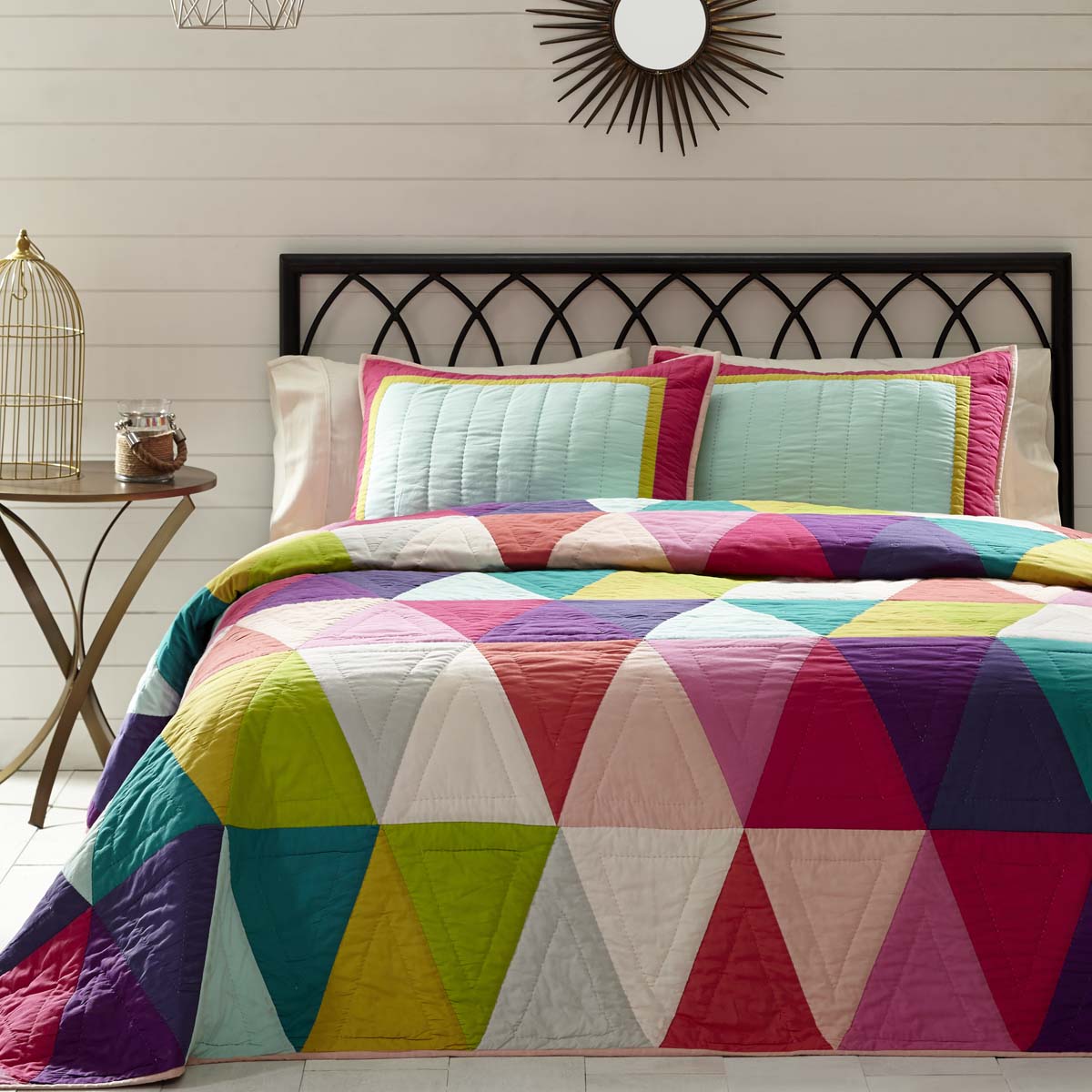 bedspread color