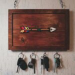 how to make a key hanger