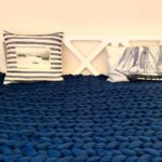 blue knitted blanket