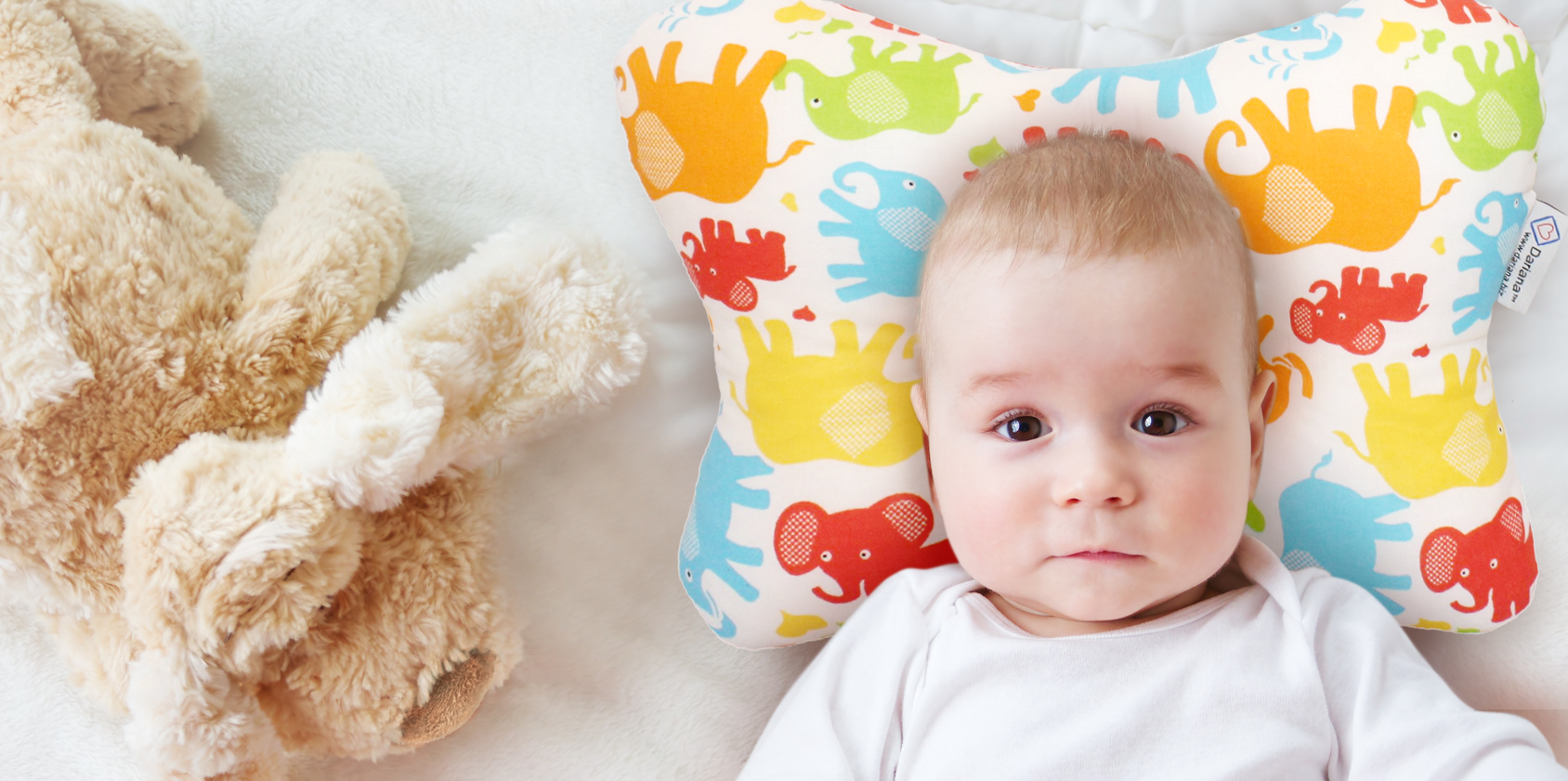 baby on the pillow